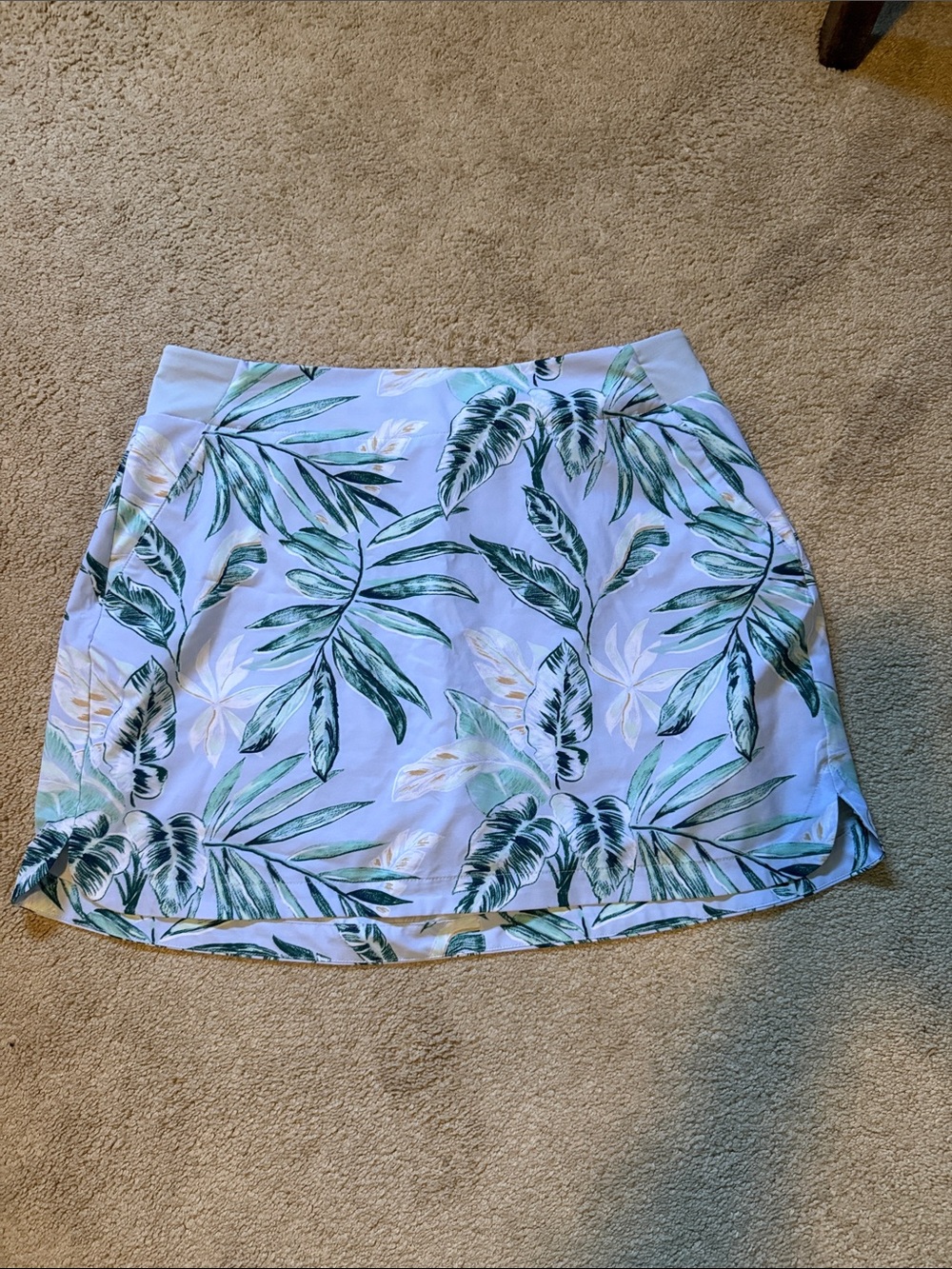 Walter Hagen Light Blue with Green Tropical Leaf Print Skort size large